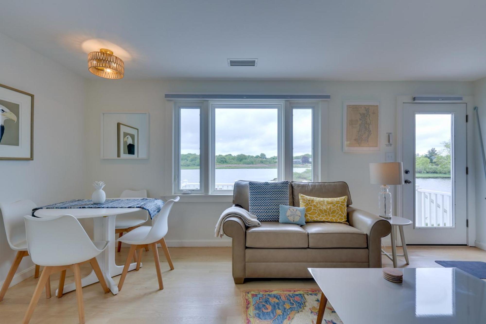 Cozy Narragansett Cottage With Dock And Outdoor Shower Eksteriør bilde