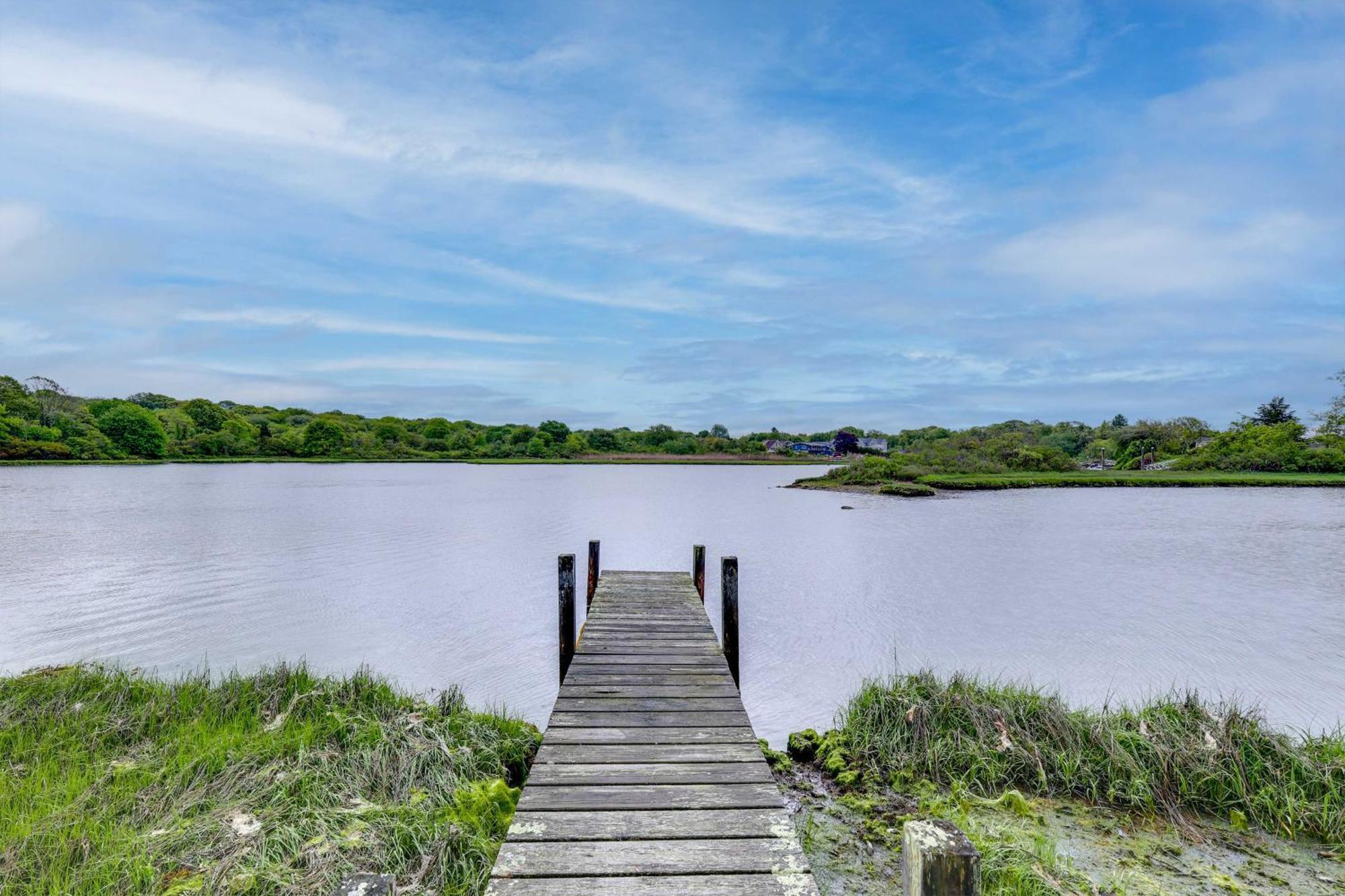 Cozy Narragansett Cottage With Dock And Outdoor Shower Eksteriør bilde