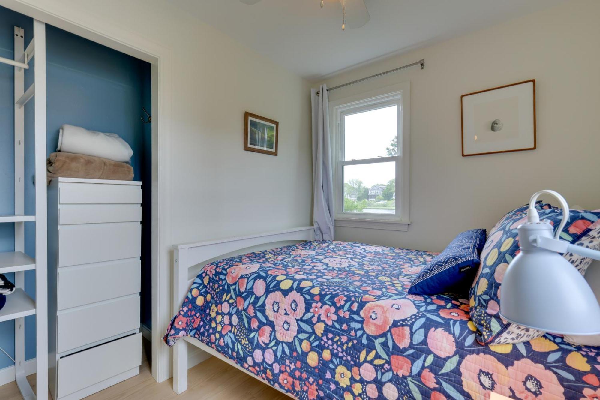 Cozy Narragansett Cottage With Dock And Outdoor Shower Eksteriør bilde