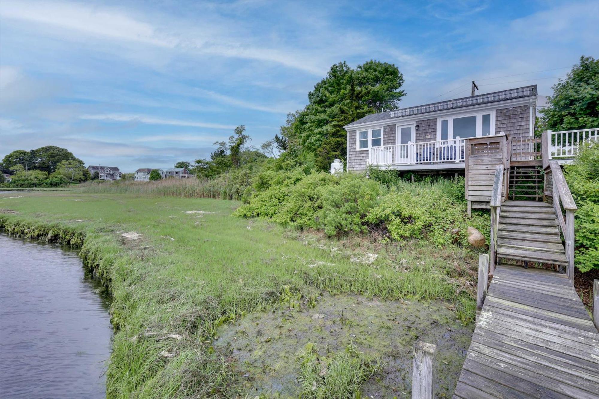 Cozy Narragansett Cottage With Dock And Outdoor Shower Eksteriør bilde