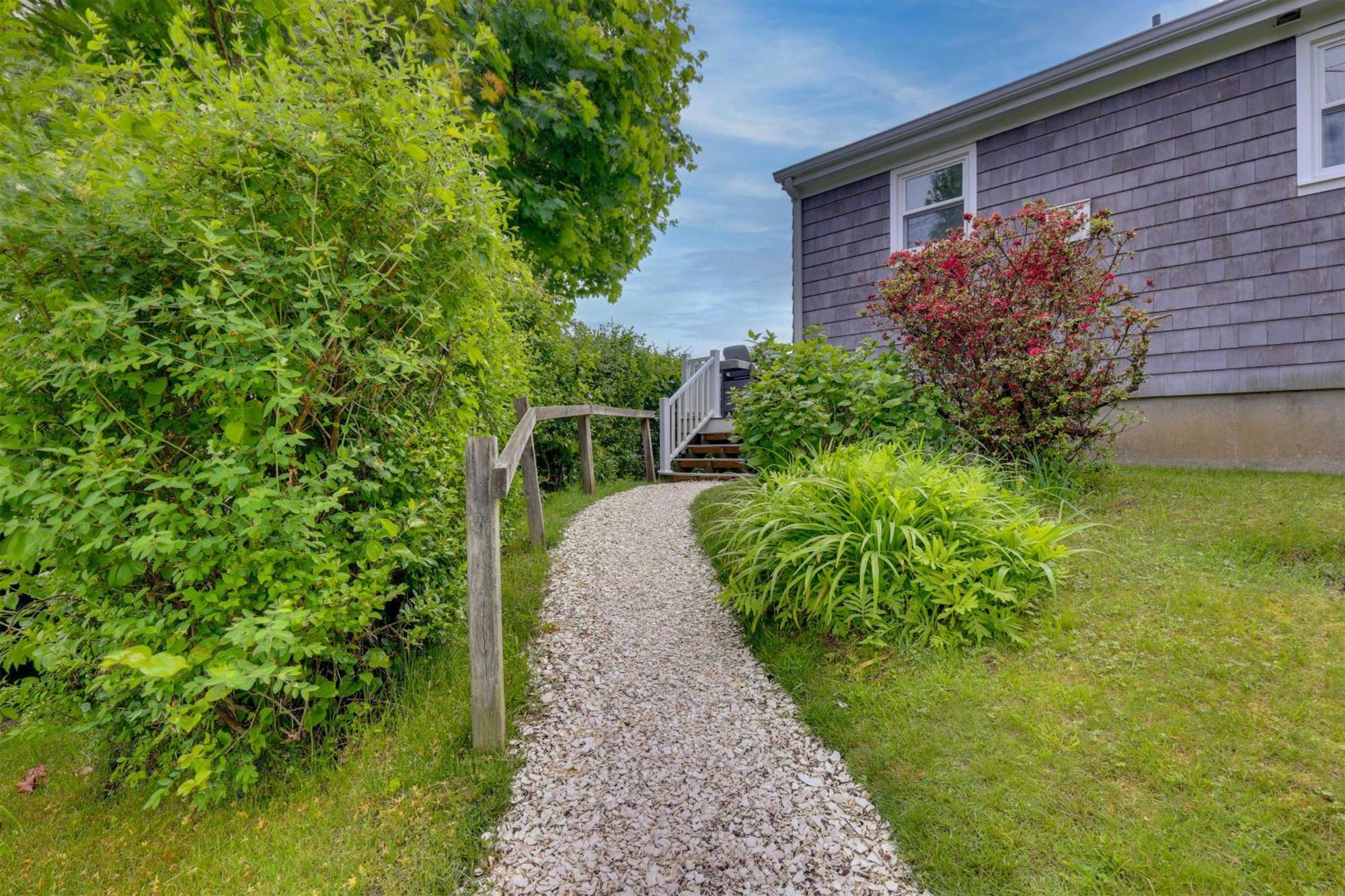 Cozy Narragansett Cottage With Dock And Outdoor Shower Eksteriør bilde